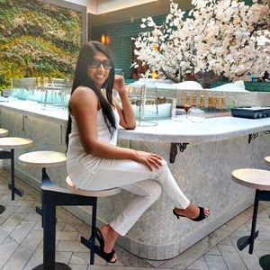 Meet your Posher, Nadia